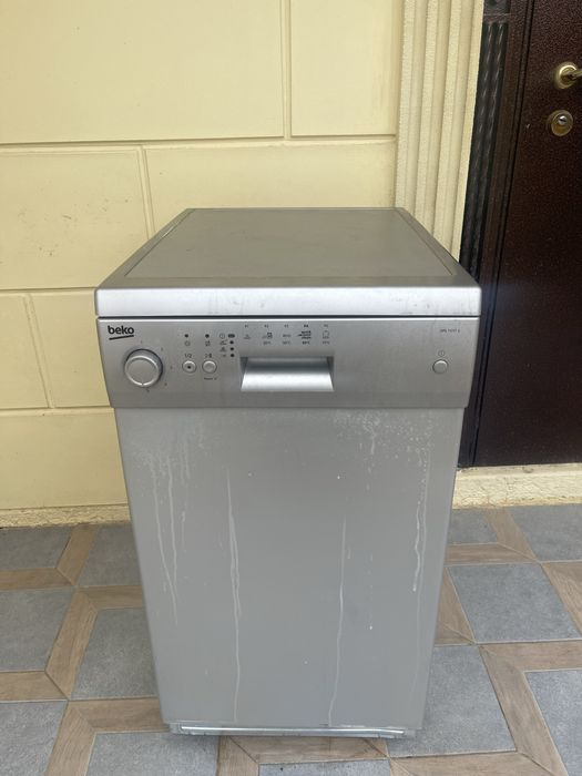 Сросно ! Продам посудомоечную машину!