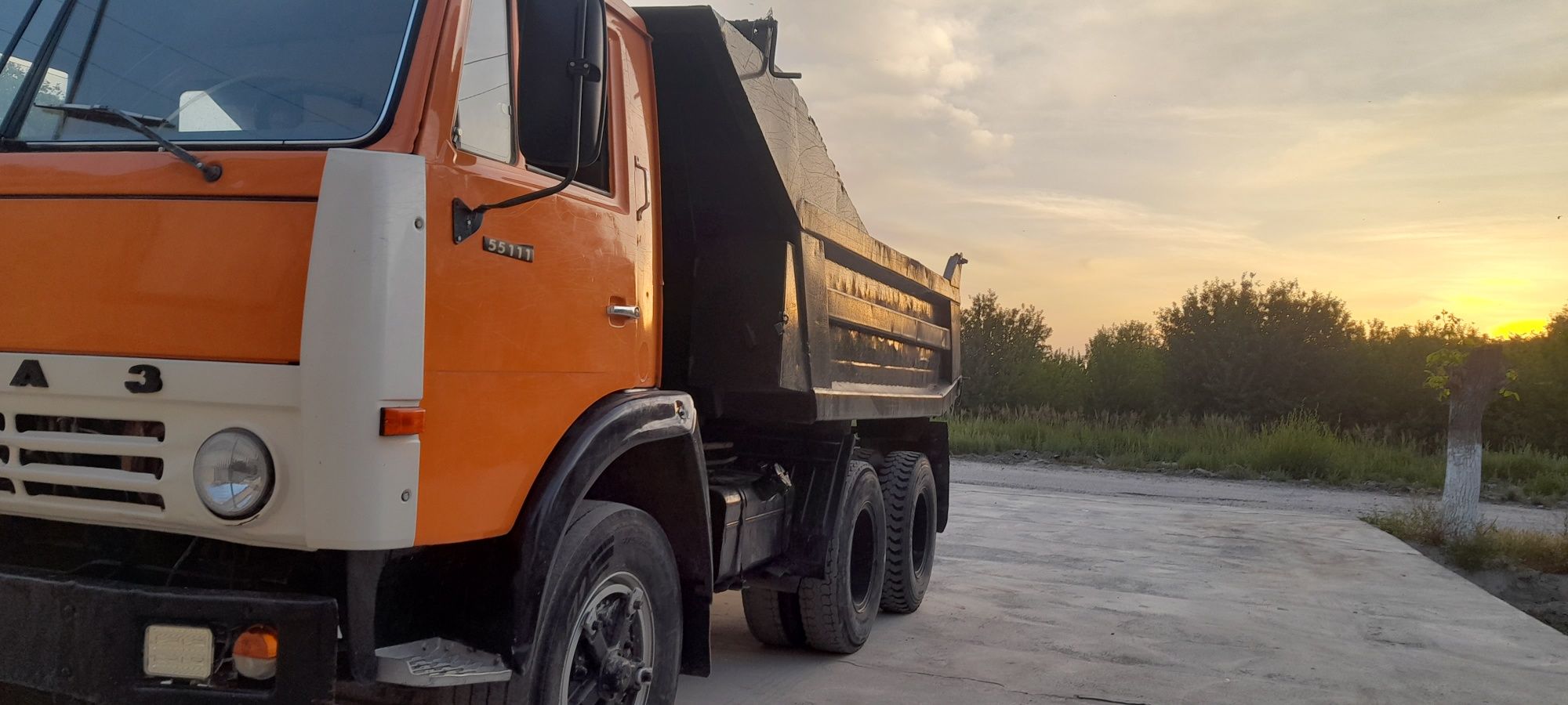 Kamaz samosval 55-111