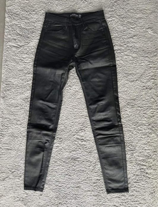 Pantalonii H&M mar 46