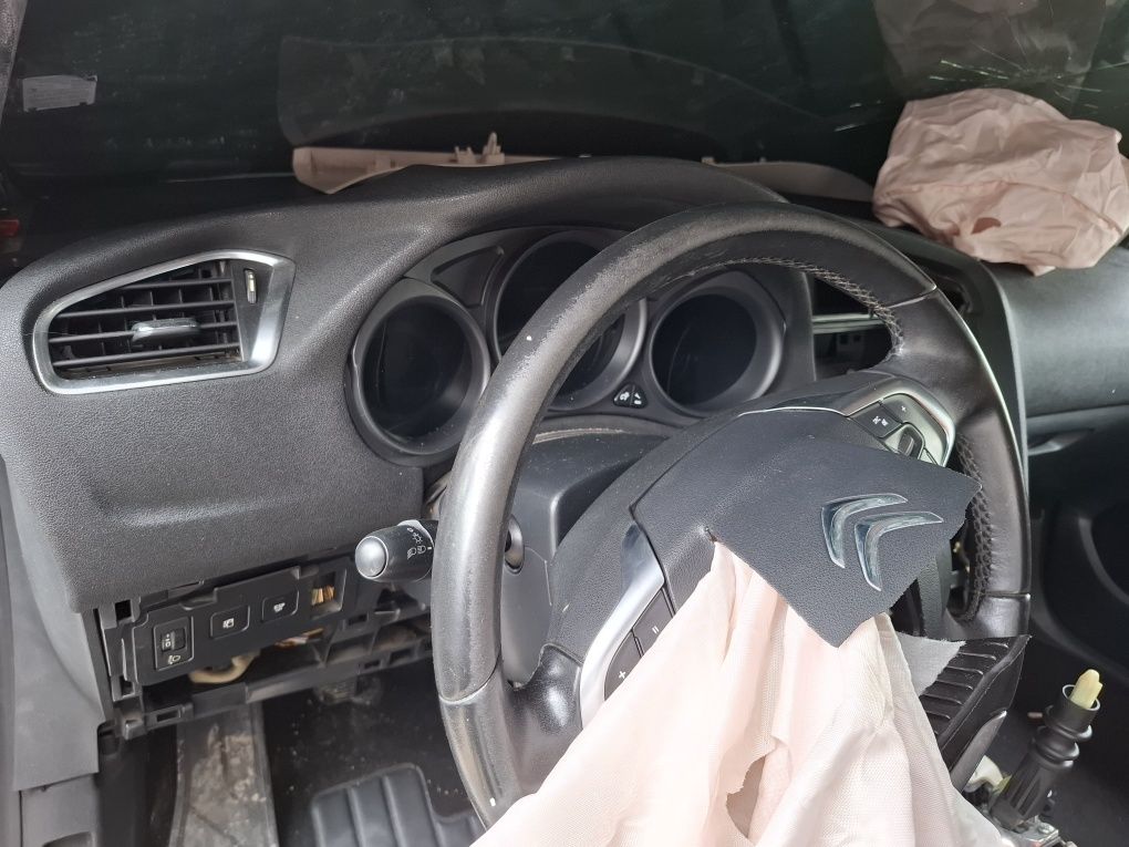 Citroen C4 1.6hdi 112 2011г на части