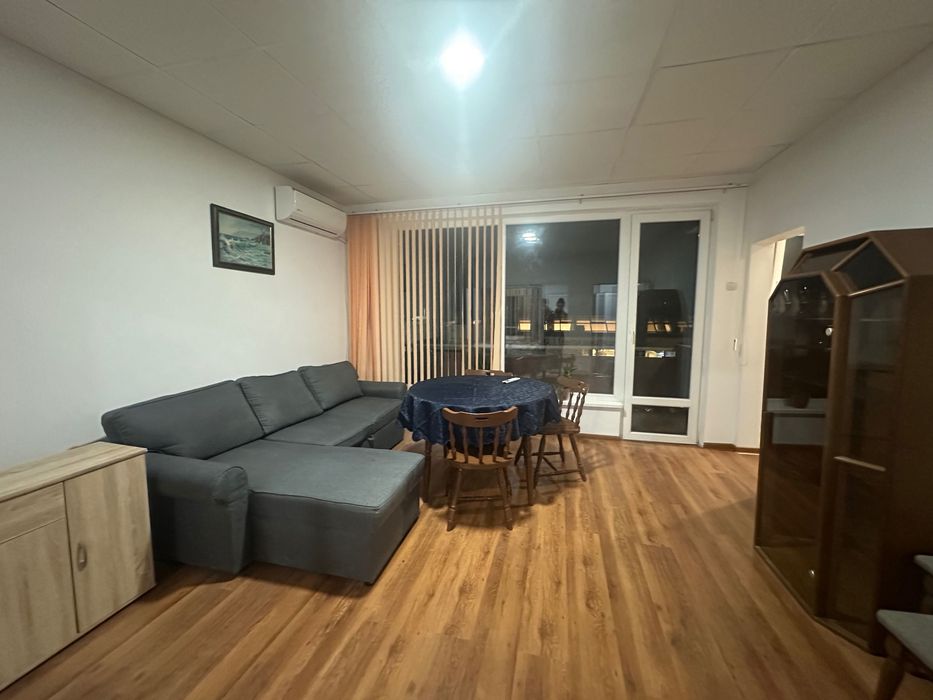 Тристаен апартамент без посредник след основен ремонт