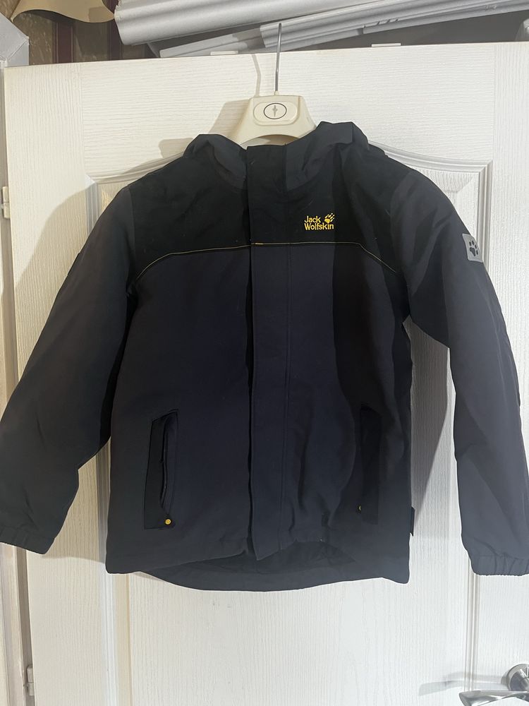 Яке Jack Wolfskin
