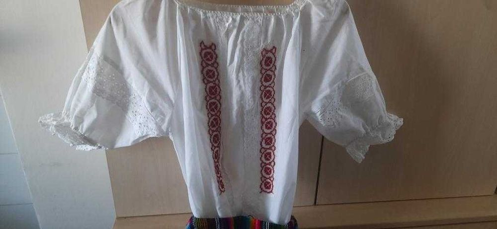 Ie cu Fusta si Fote pentru copila 10-12 ani