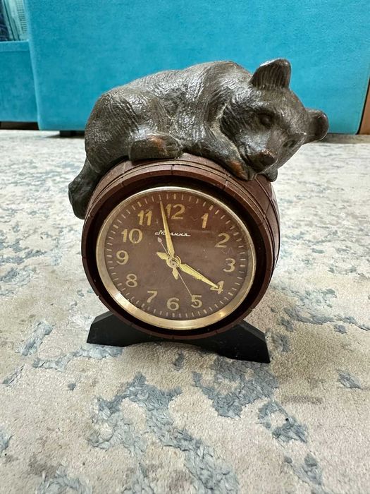 Настольные винтажные часы