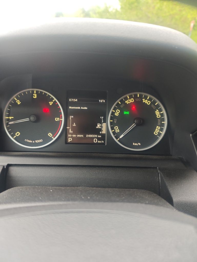 Land Rover Discovery 4