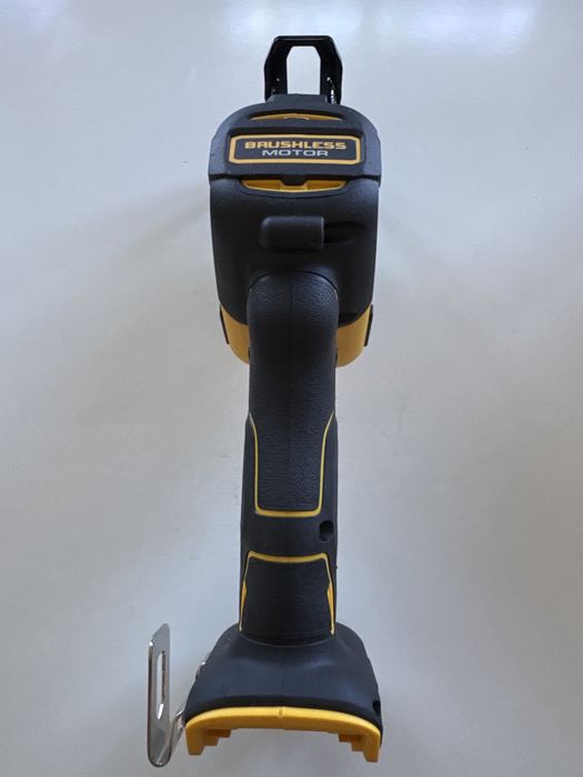 Fierăstrău compact tip sabie Dewalt DCS369N 18V XR motor fără perii