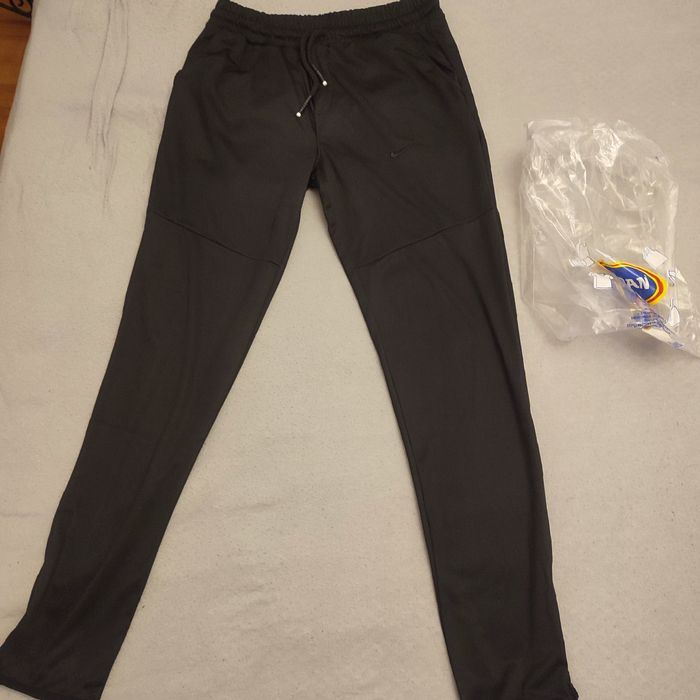 Pantaloni de trening Nike Noi !M