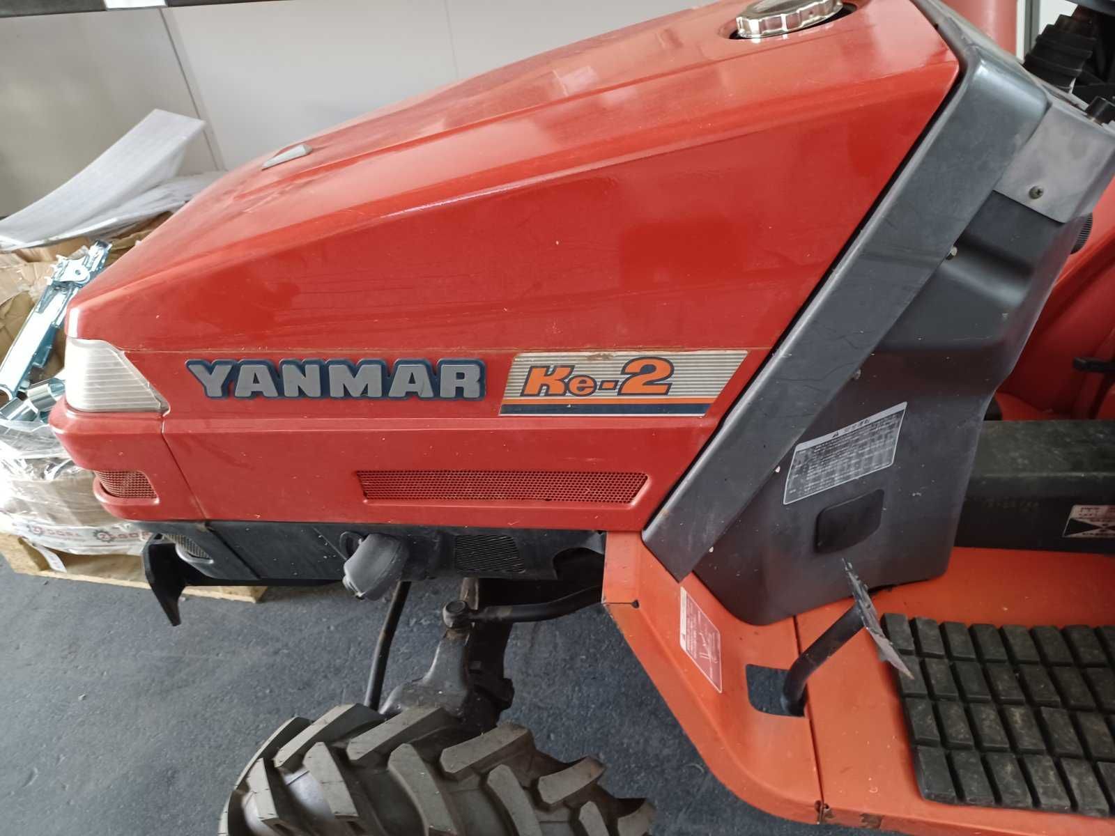 Малогабаритен трактор Yanmar Ke-2 с прикачен инвентар