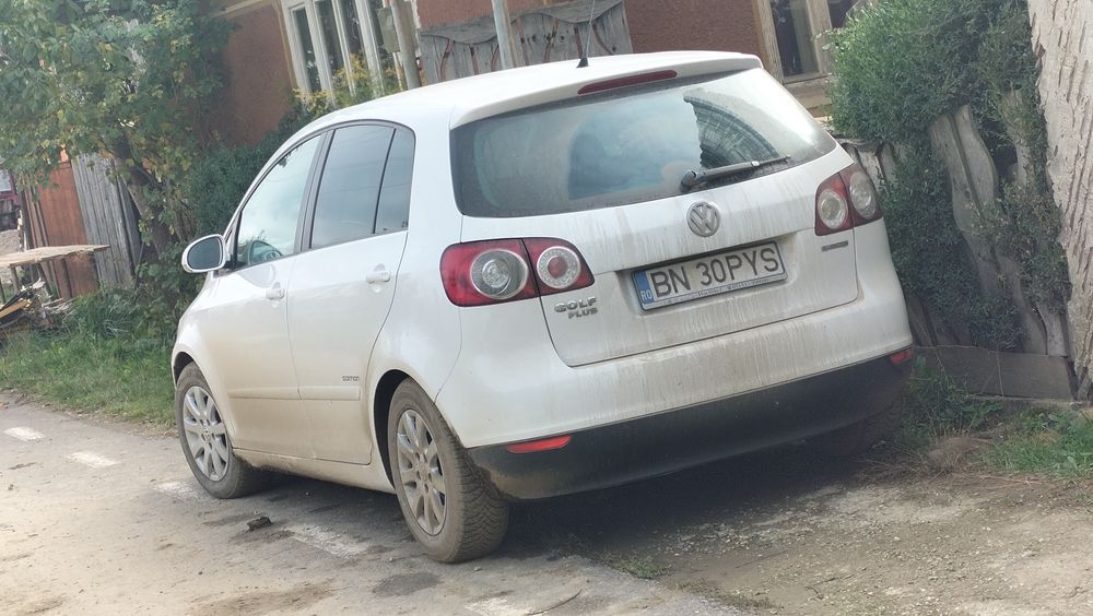 Voltzwagen Golf Plus