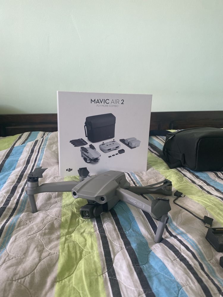 DJI Mavic air 2 fly more combo