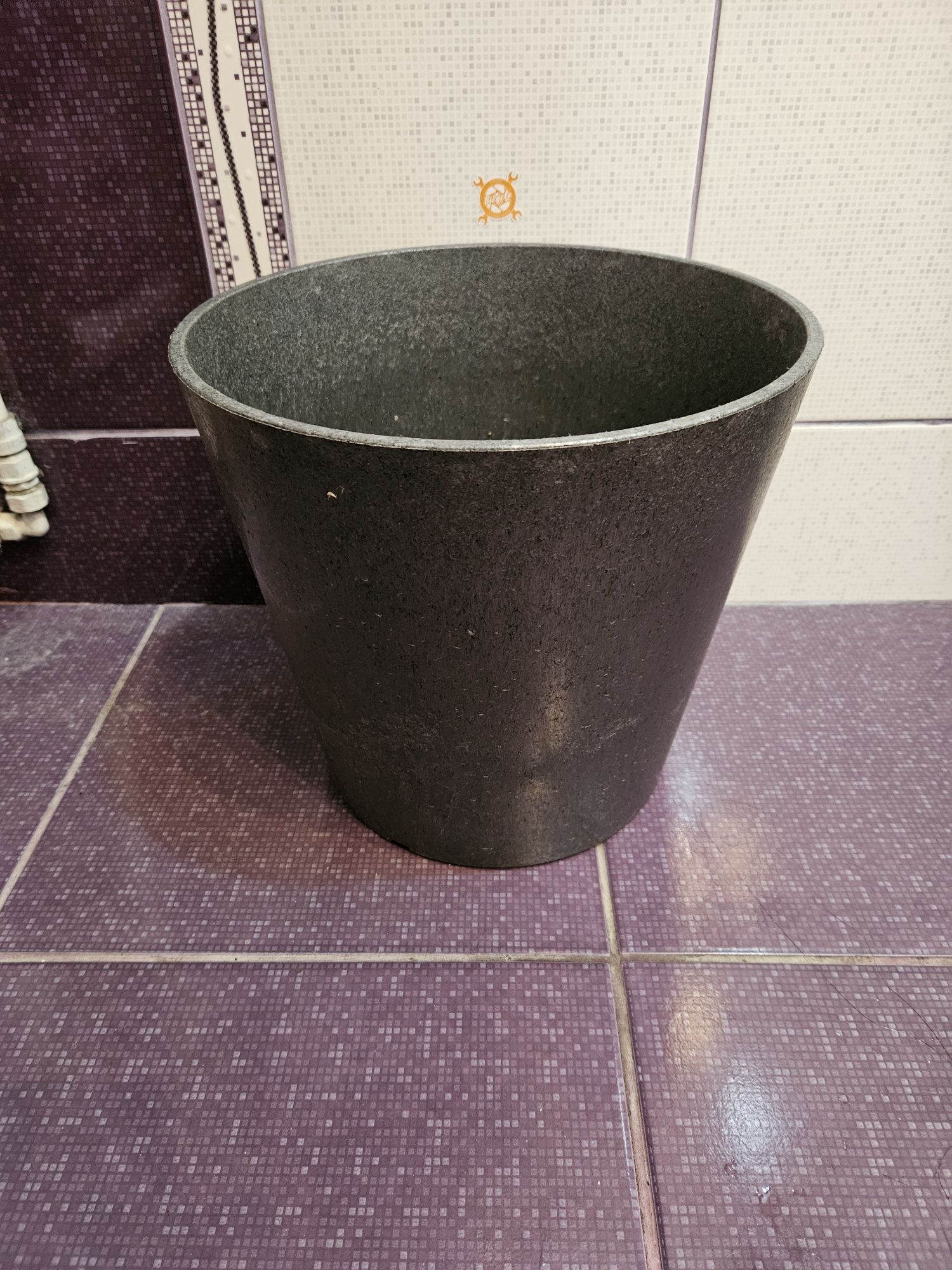 Ghiveci Octavia gri plumb