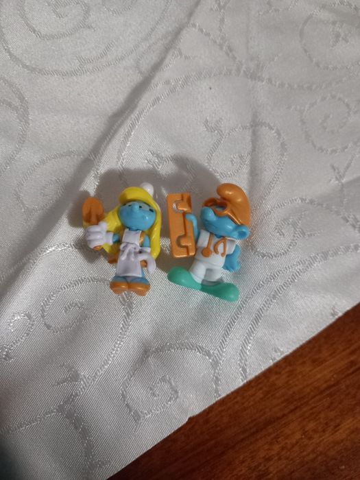 Figurine kinder strunfi
