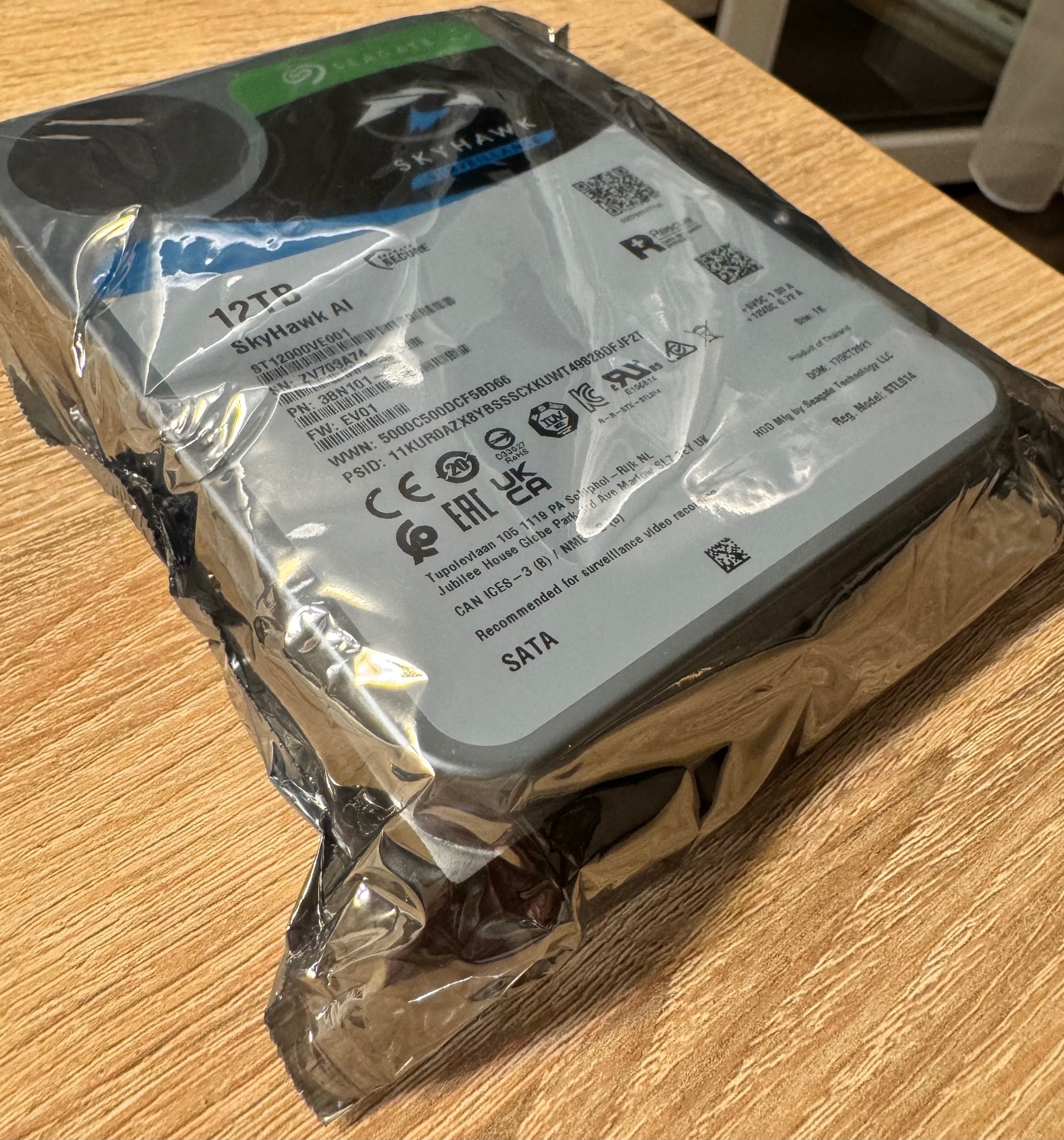 *Нов с Гаранция* 12TB Seagate SkyHawk AI SATA HDD - Вътрешен Хард Диск