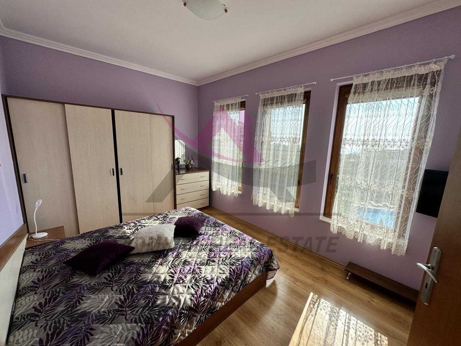 Дава се под наем Двустаен апартамент в Варна, м-т Св. Никола - 70 кв.м за 450 € - Снимка #2