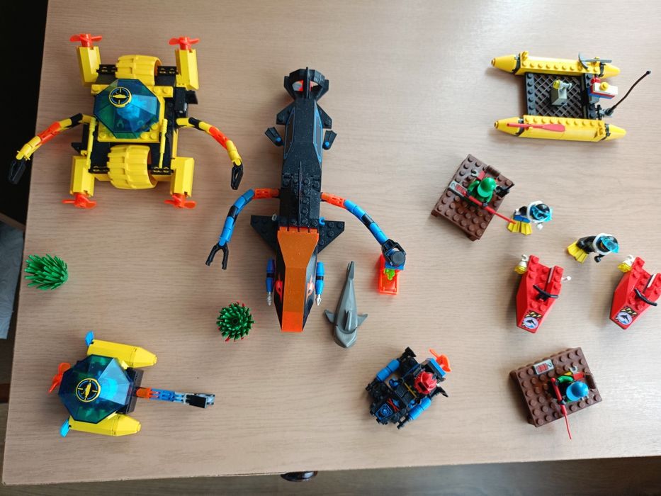 Продавам колекция подводници от подводен свят Лего lego