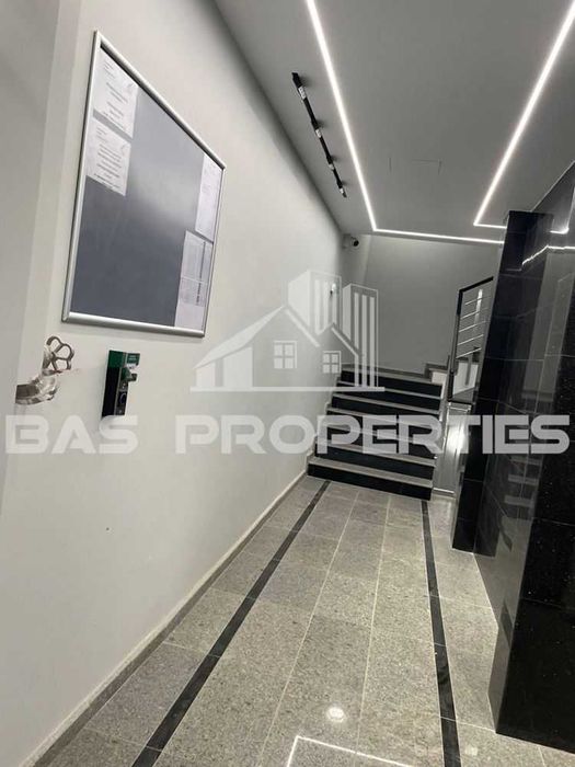 Продава се Едностаен апартамент в София, Център - 45 кв.м за 4267 €/кв.м - Снимка #12