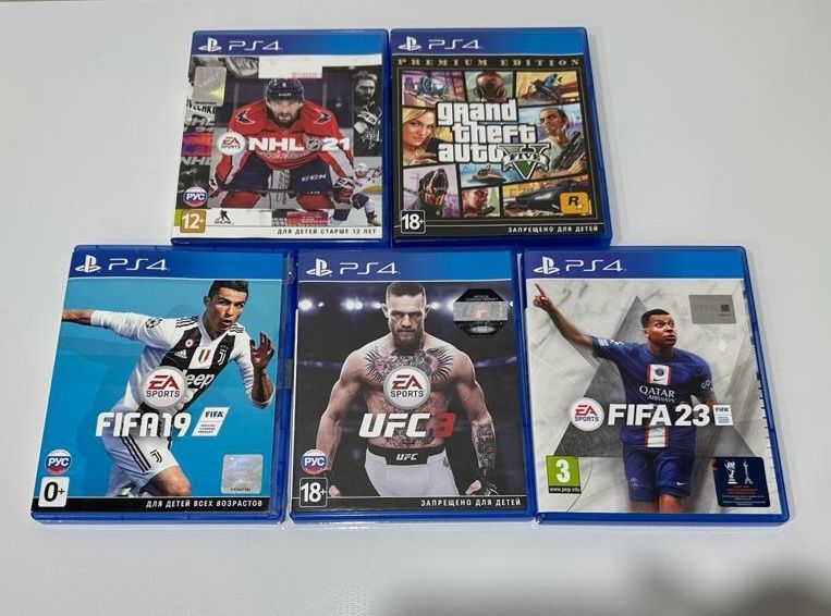 Продаем Playstation 4