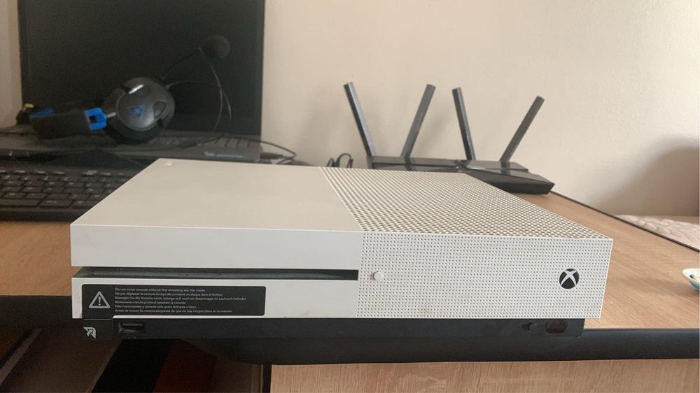 Vand schimb xbox one S