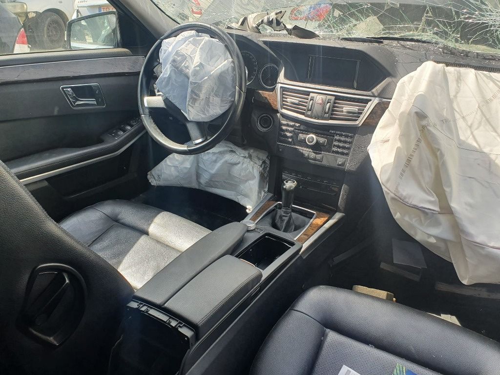 dezmembrez Mercedes E class E250 w212 motor 2.2 cdi 204cp om651 dezmembrari piese w204