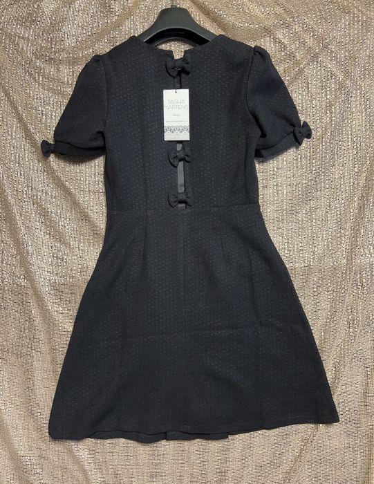 Платья 40, 42 размеров