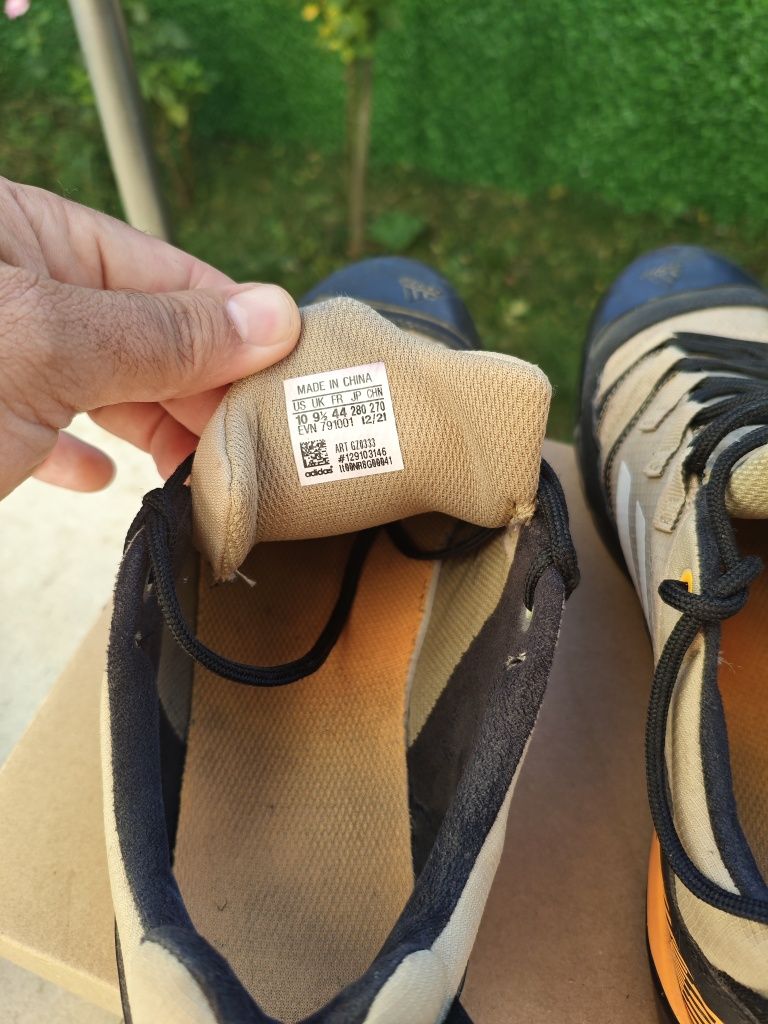 Adidas terrex 44