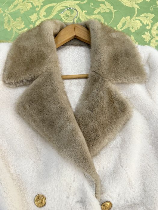 Женская шубка из экомеха под норку