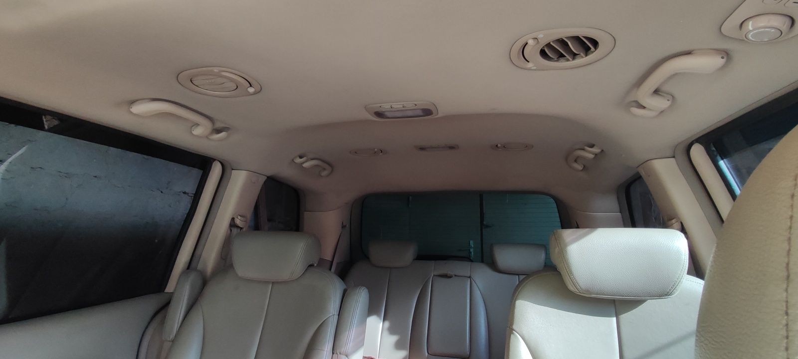 Kia Carnival II минивэн