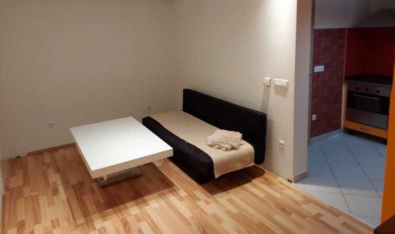 Дава се под наем Едностаен апартамент в Пловдив, Захарна фабрика - 40 кв.м за 153 € - Снимка #4