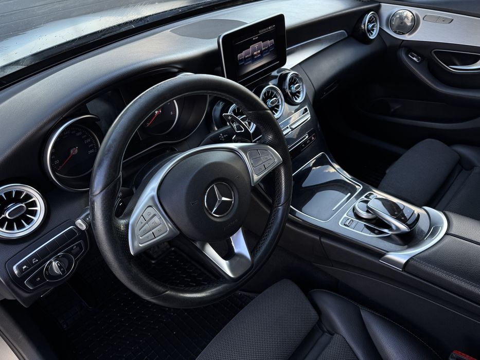 Mercedes C250 2018 204cp Gri mat de fabrica/9 G-tronic/Full led