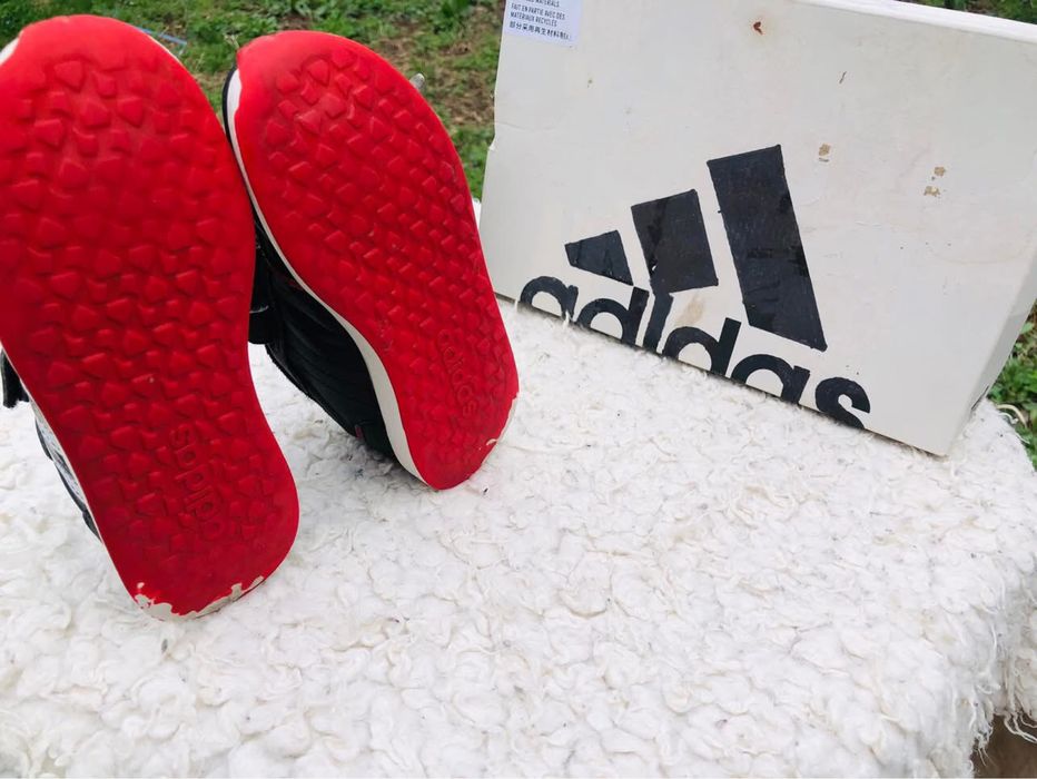 Adidasi baiat-marimea 29-30,inter19cm,ca piele Salomon,Geox,Ecco,Nike
