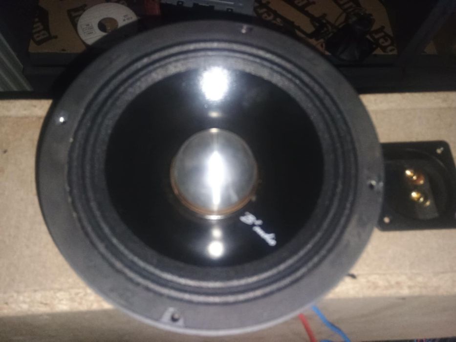 Vând difuzoare b2 rage 8