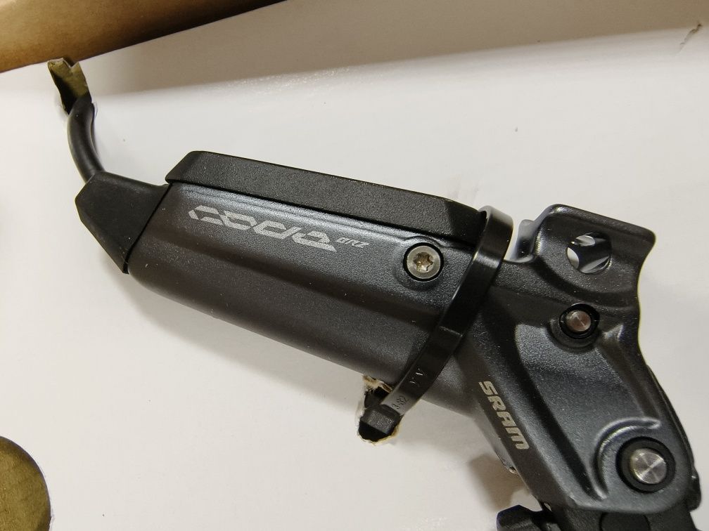 НОВИ в кутии Sram Code Bronze Stealth спирачки за велосипед 2024