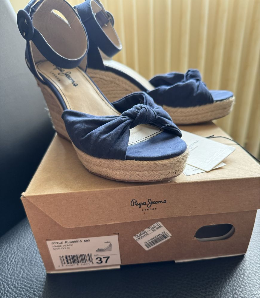 Сандали Pepe Jeans