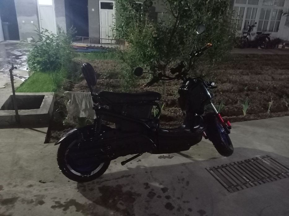 Skuter sotiladi holati yahshi