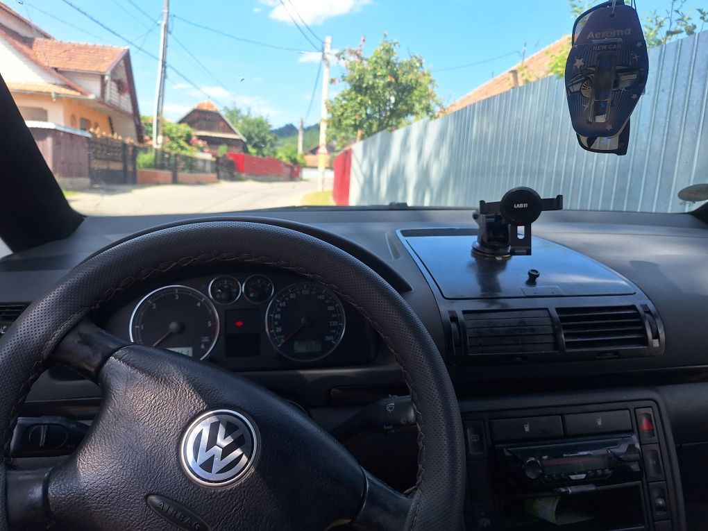 Vând sau schimb VW Sharan