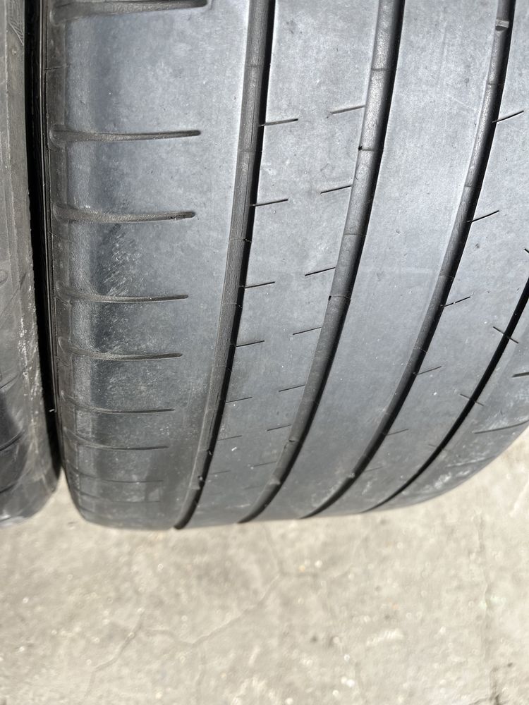 2 бр. летни гуми 245/35/18 Michelin PSS RSC DOT 4618 4 mm