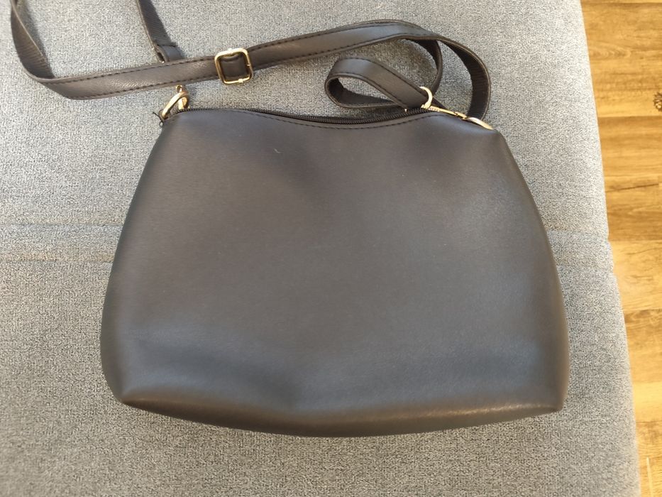 Geanta micuța neagra