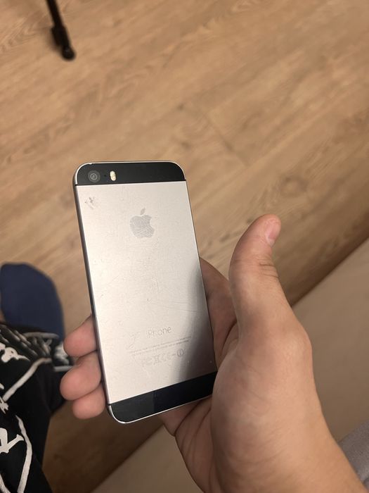 Iphone 5s, экран разбит, работает