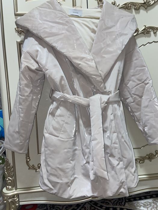 Qishki kurtka, brend Reserved, S-M razmer,yangiday,