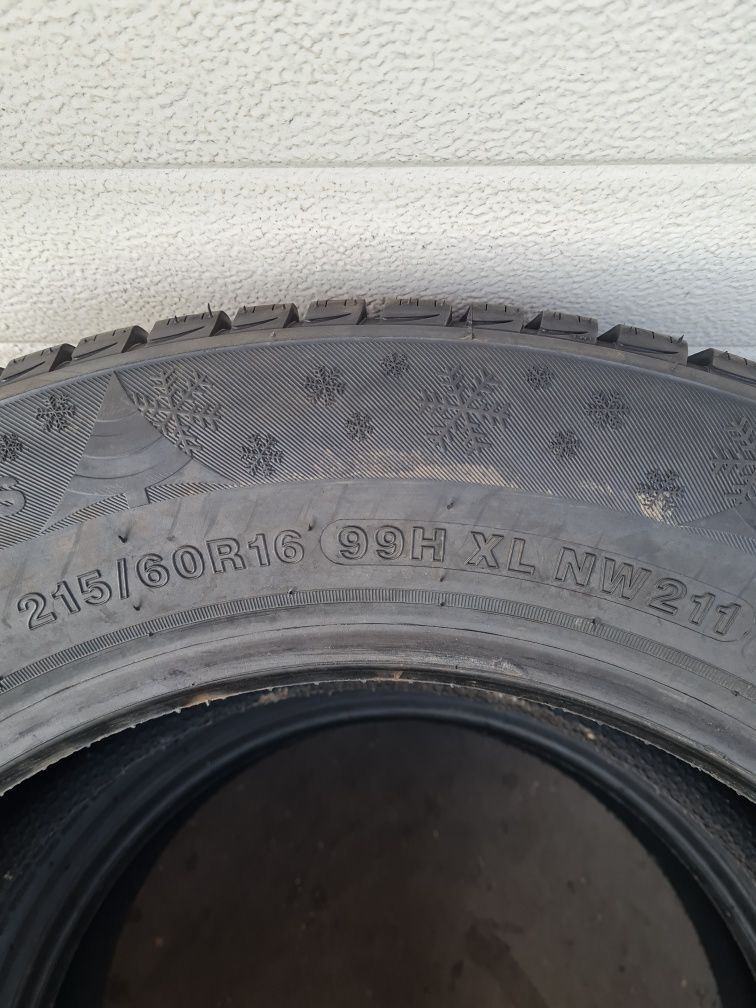 Нови гуми 2 броя SUNNY WinterMax A1 215 60 R16 дот 2224