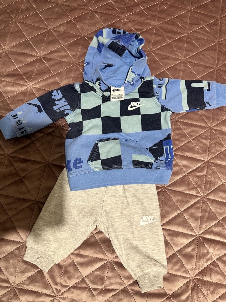 Екип Nike за бебе 0-3 месеца