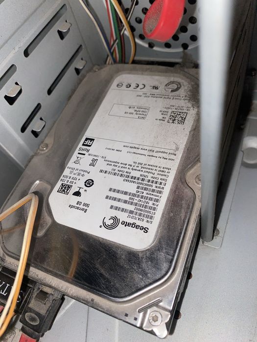 Продам жесткий диск на 500гб с виндой