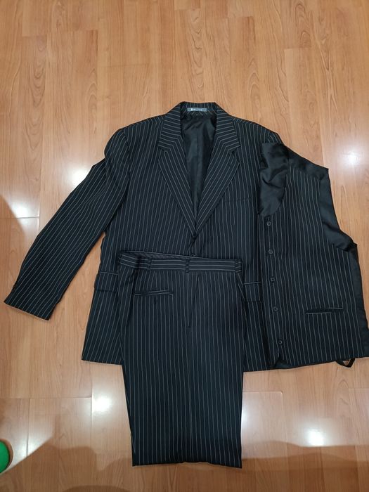 Costum bărbătesc mărime 56
