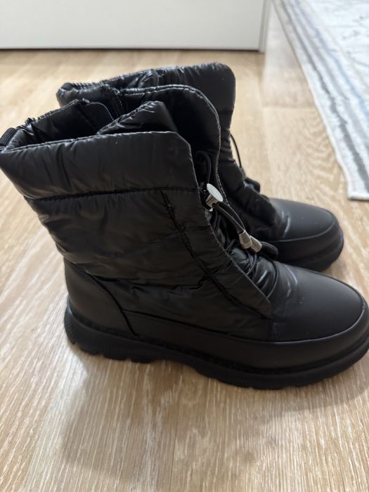 Продам зимние сапожки