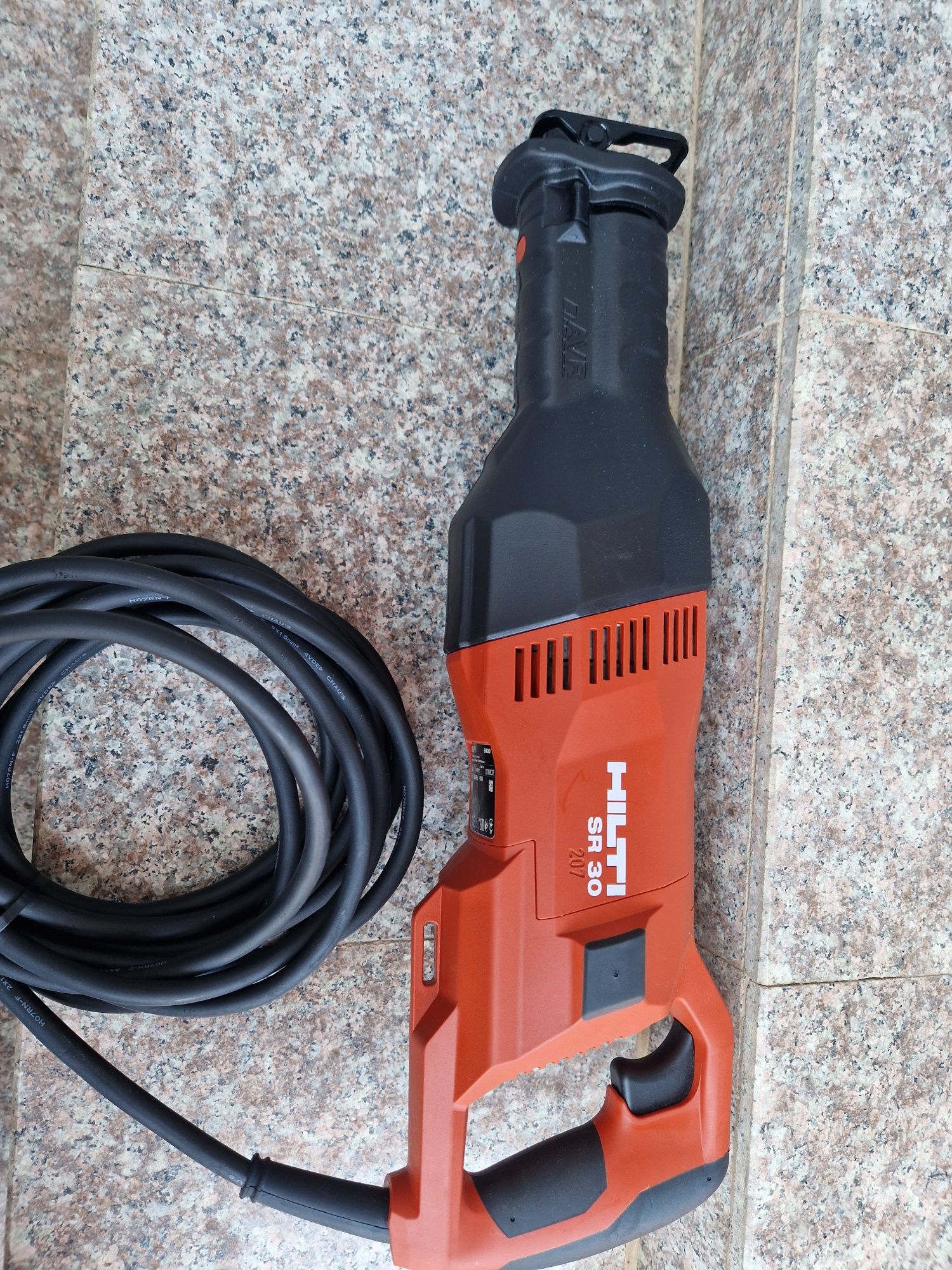 Hilti ferestrau sabie pe curent