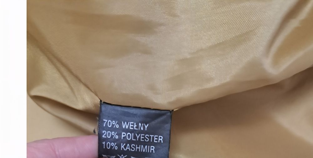 Palton cu continut de lana