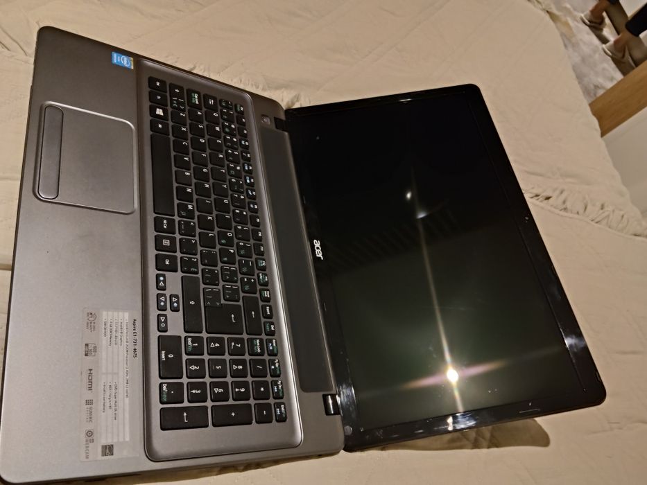 Laptop Acer Aspire e1 731 4675