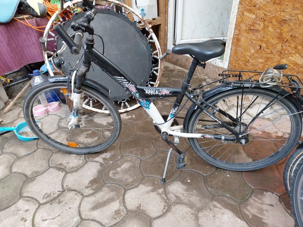 Bicicleta de vanzare