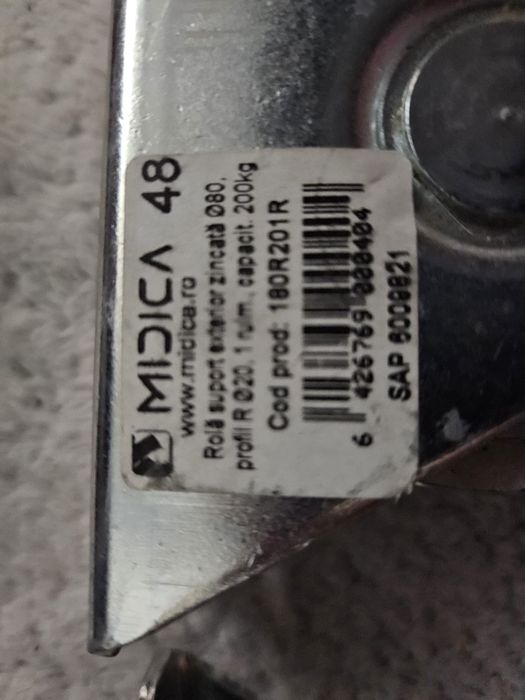 Şină + Role + Tambur poartǎ auto