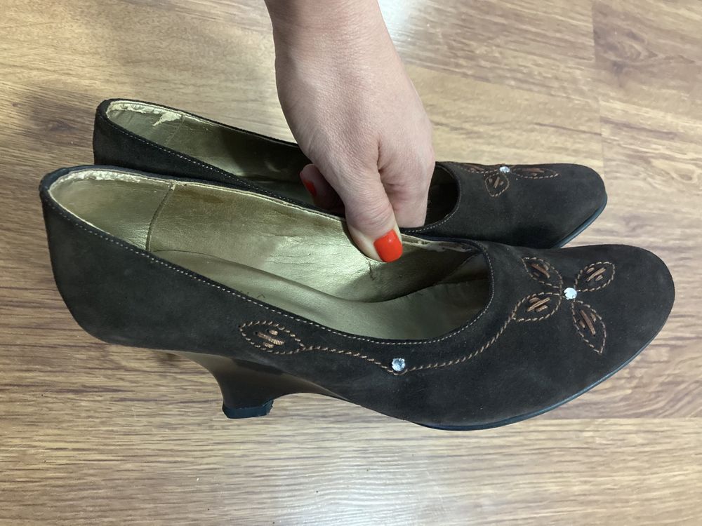 Pantofi piele intoarsa cu talpa inalta, eleganti, 38